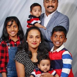 Meet your Posher, Manju